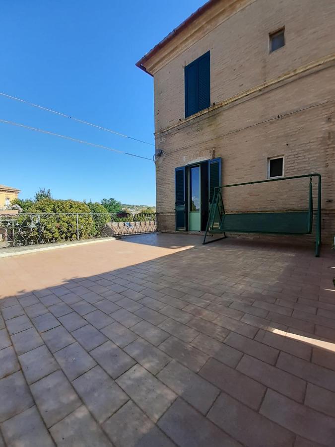 Apartmán Palazzo Tuemi Castelplanio Exteriér fotografie